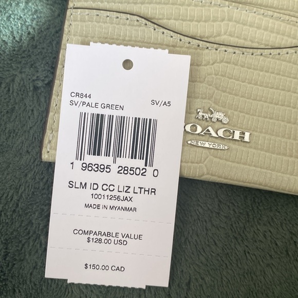 Slim ID Card Case in embossed leather - Picture 5 of 5